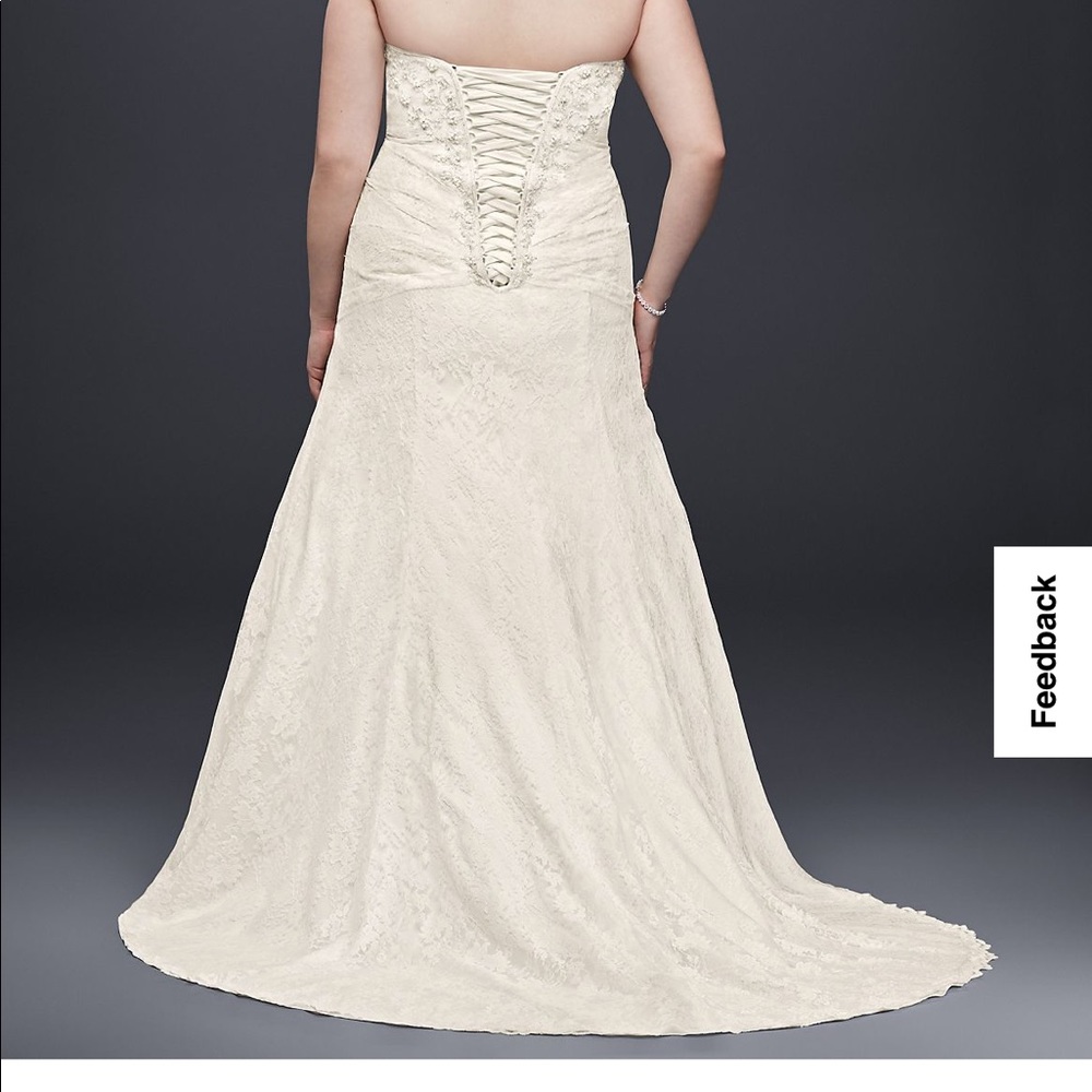 Brand new wedding dress with tags attached!!